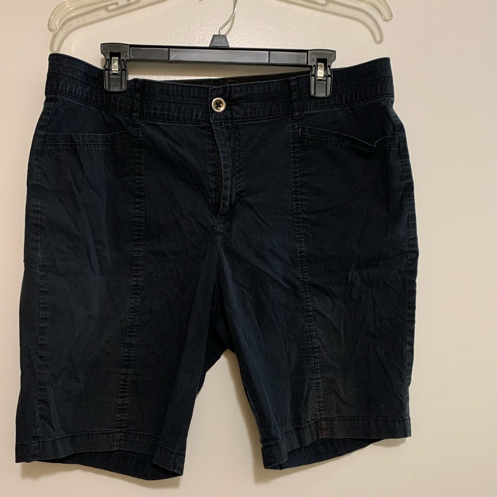 14 Laura Scott Jean short blue